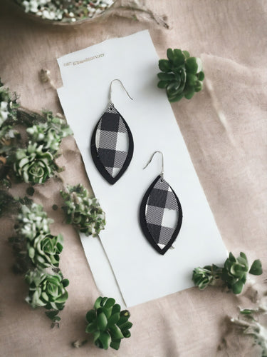 Black and Plaid Leather Earrings - E19-1081