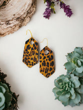 Load image into Gallery viewer, Cheetah Print Leather Earrings - E19-1414