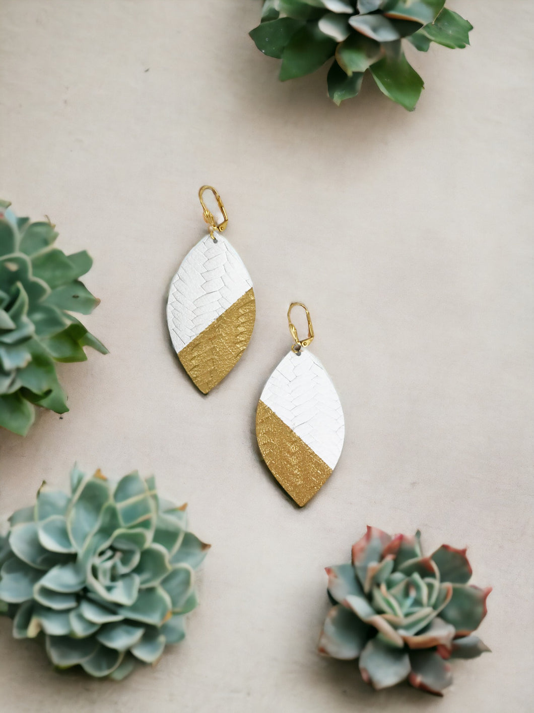 White Genuine Leather Earrings- E19-148