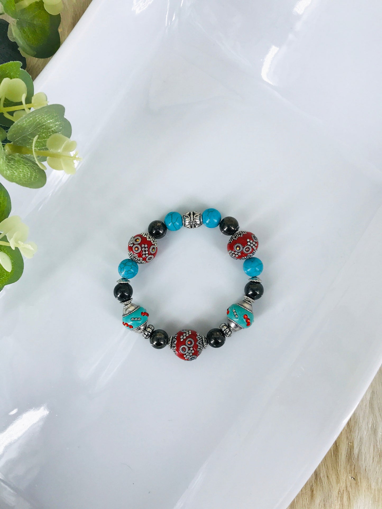 Big & Bold Collection Glass Bead Stretchy Bracelet - B1708