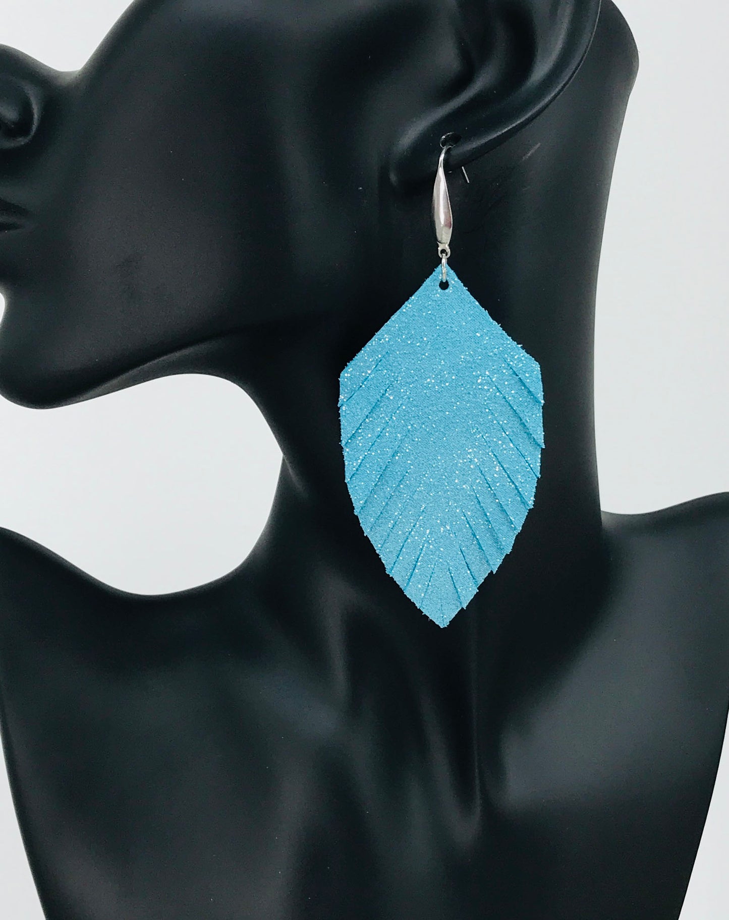 Minty Turquoise Leather Earrings - E19-1781