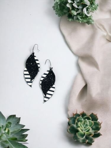 Black and White Stripped Leather and Chunky Glitter Earrings - E19-1784