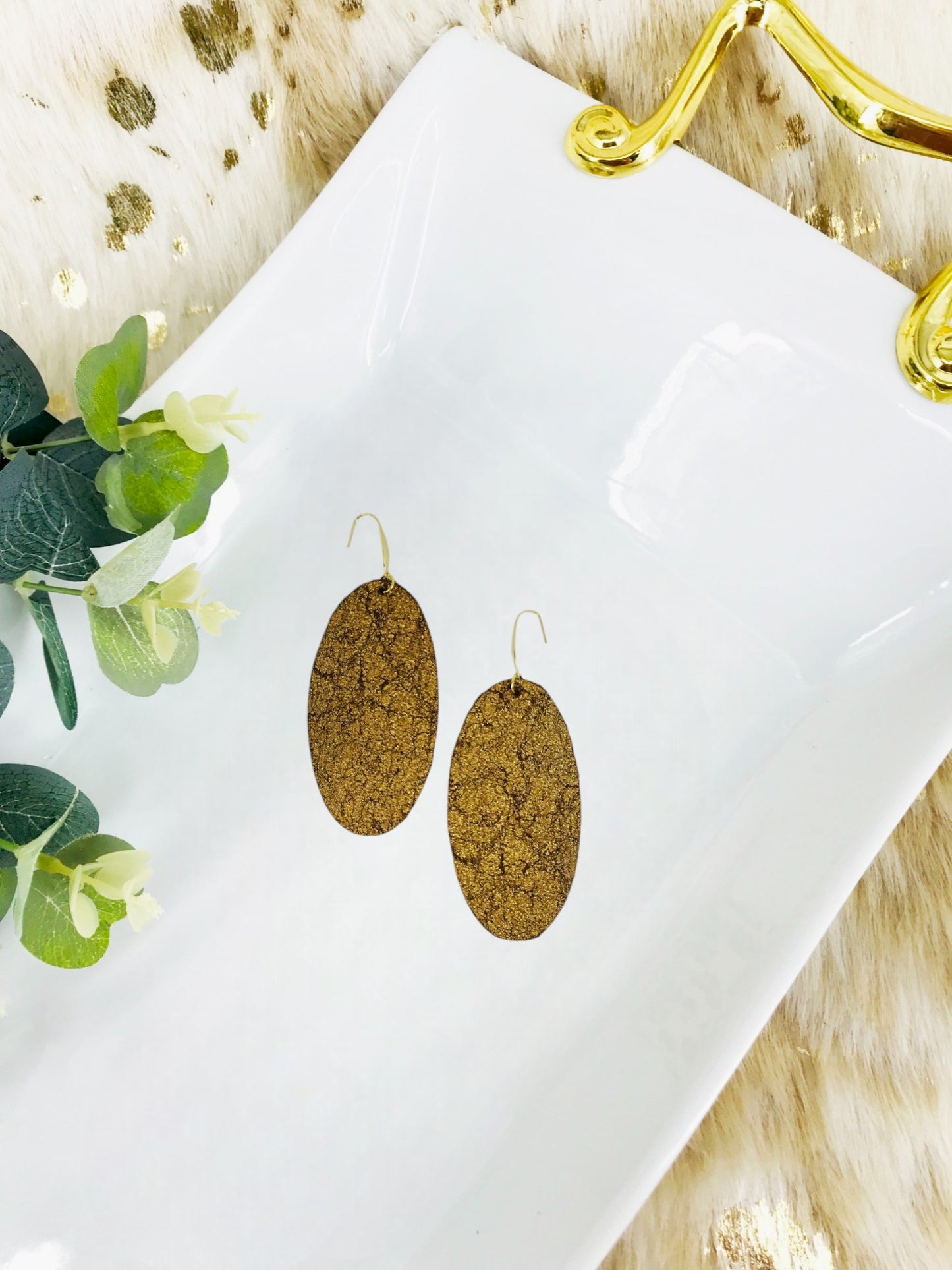 Vintage Crackle Gold Halo Leather Earrings - E19-1797