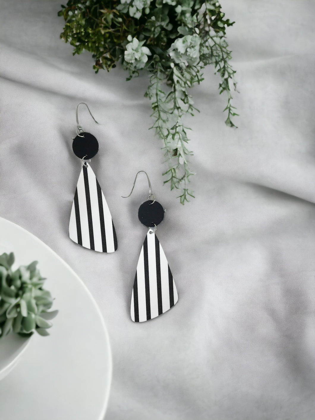 Black and White Striped Leather Earrings - E19-1921