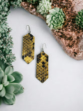 Load image into Gallery viewer, Frayed Snake Skin Leather Earrings - E19-2171