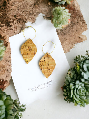 Gold Metallic Accent Cork on Leather Hoop Earrings - E19-2229