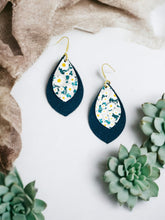 Load image into Gallery viewer, Turquoise Suede and Daisy Leather Earrings - E19-2811