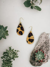 Load image into Gallery viewer, Chocolate Leopard Cork Earrings - E19-3003