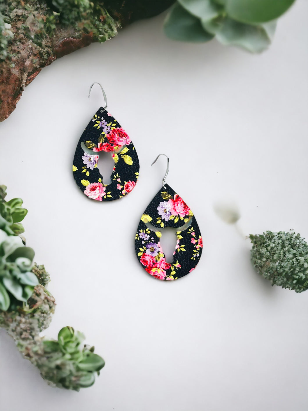 Floral Bull Head Earrings - E19-3317