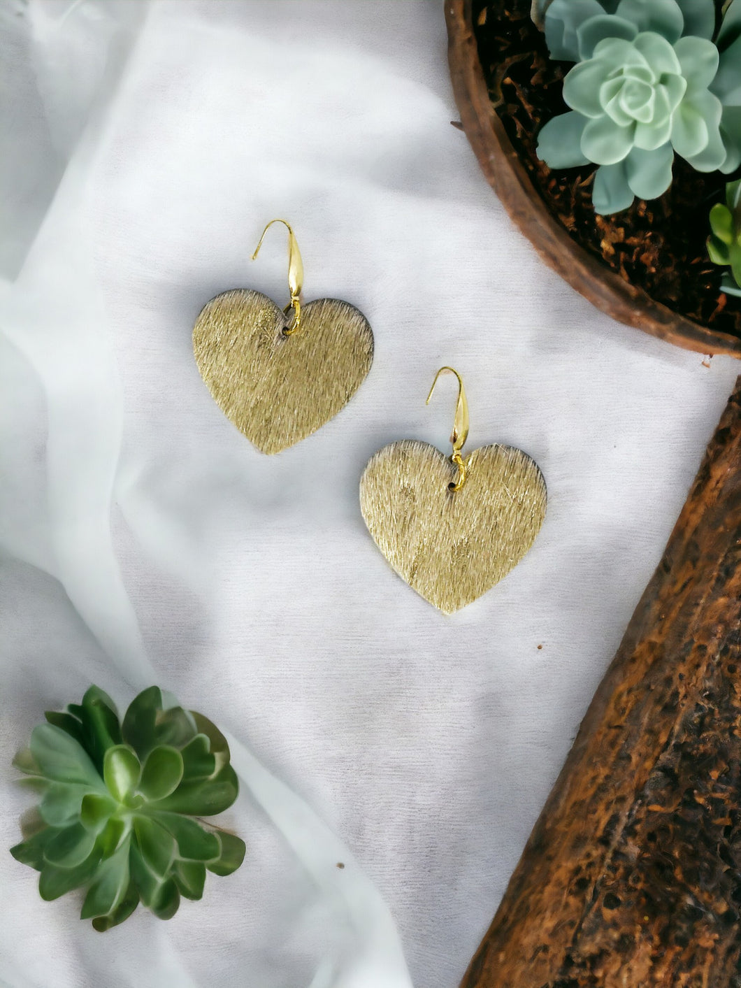 Metallic Gold Hair On Leather Heart Earrings - E19-3501