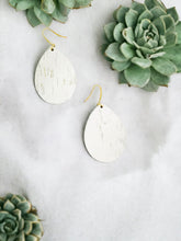 Load image into Gallery viewer, Off White Cork on Leather Earrings - E19-3519