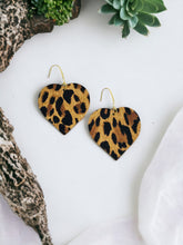 Load image into Gallery viewer, Mini Tan Cheetah Leather Heart Earrings - E19-3546