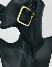 Load image into Gallery viewer, Matte Gold Square Hoop Earrings - E19-3931