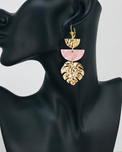 Load image into Gallery viewer, Monstera Leaf Pendant Earrings - E19-4121