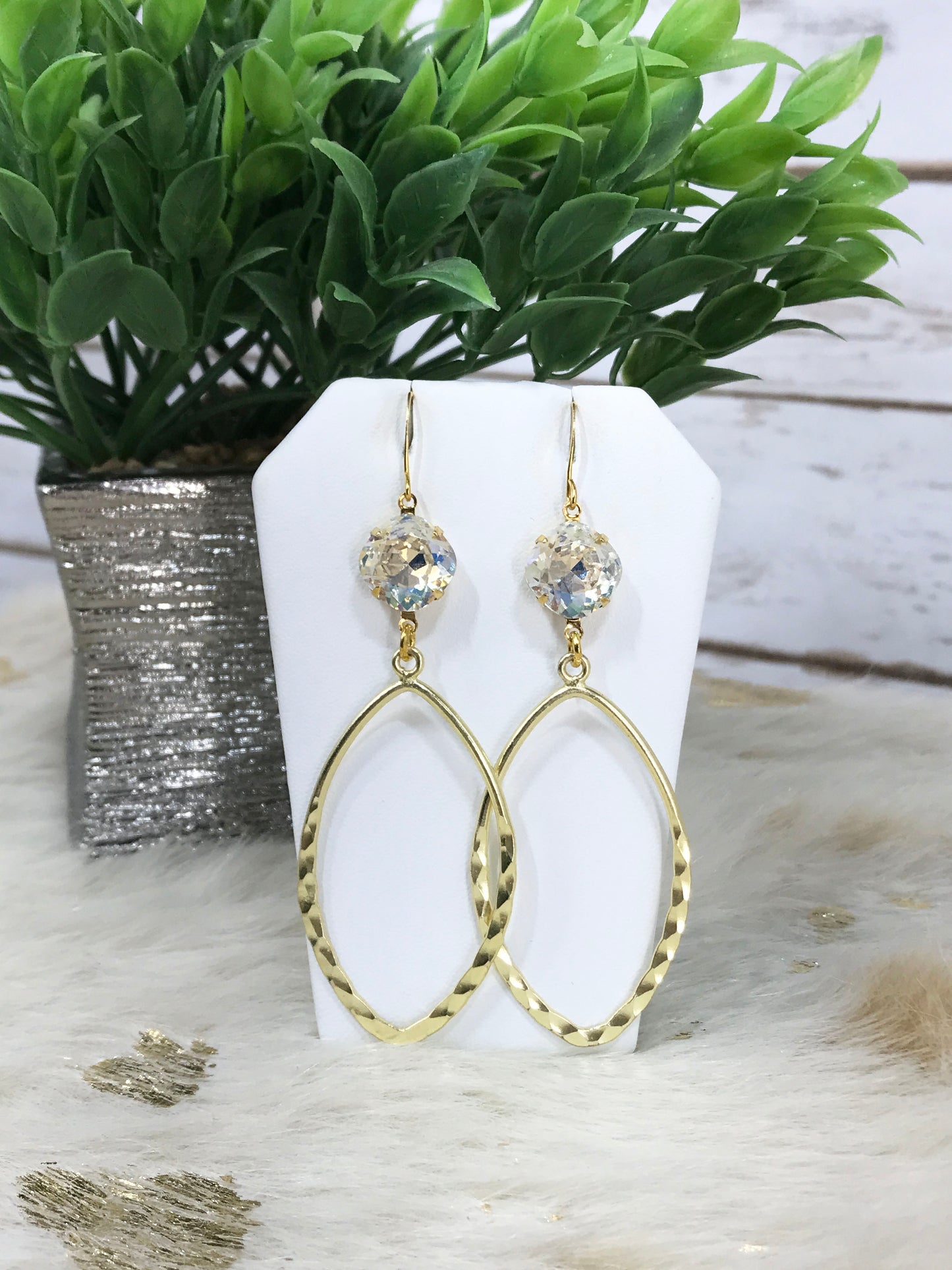 Crystal & Hammered Pendant Earrings - E19-4388