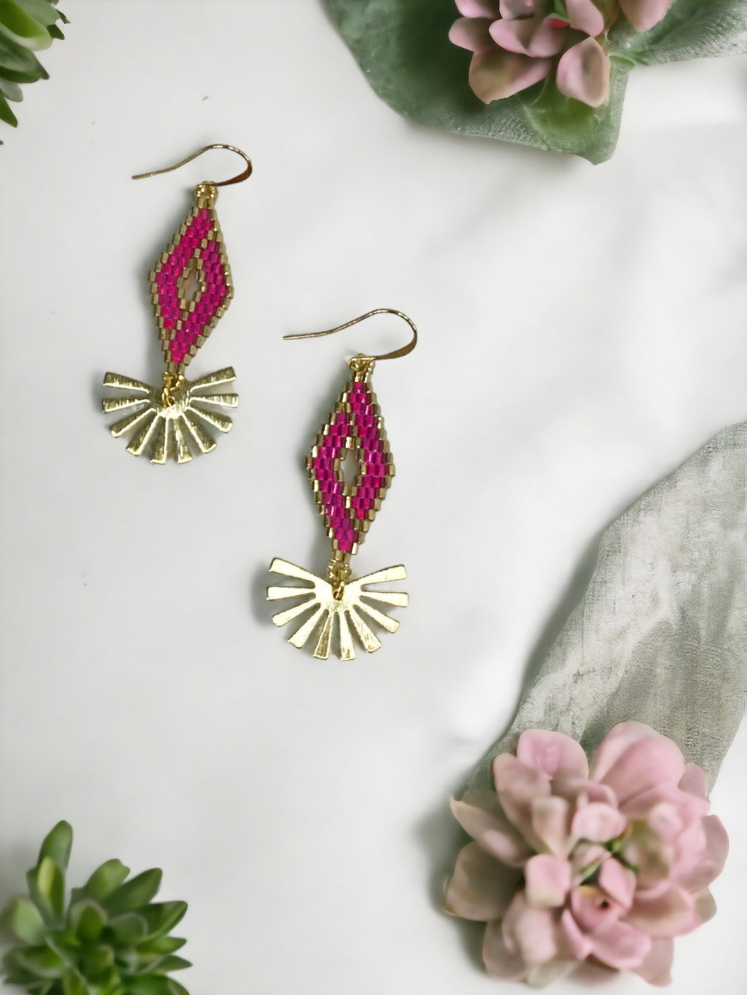 Hot Pink & Gold Pendant Earrings - E19-4407