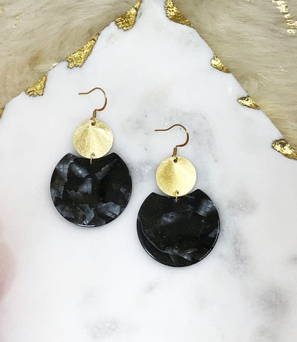 Resin & Brushed Gold Pendant Earrings - E19-4645