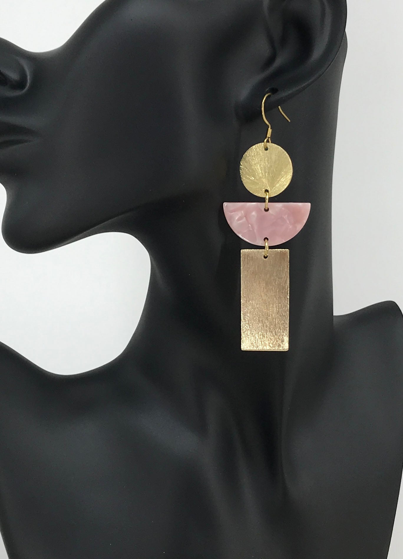 Resin & Brushed Gold Pendant Earrings - E19-4651