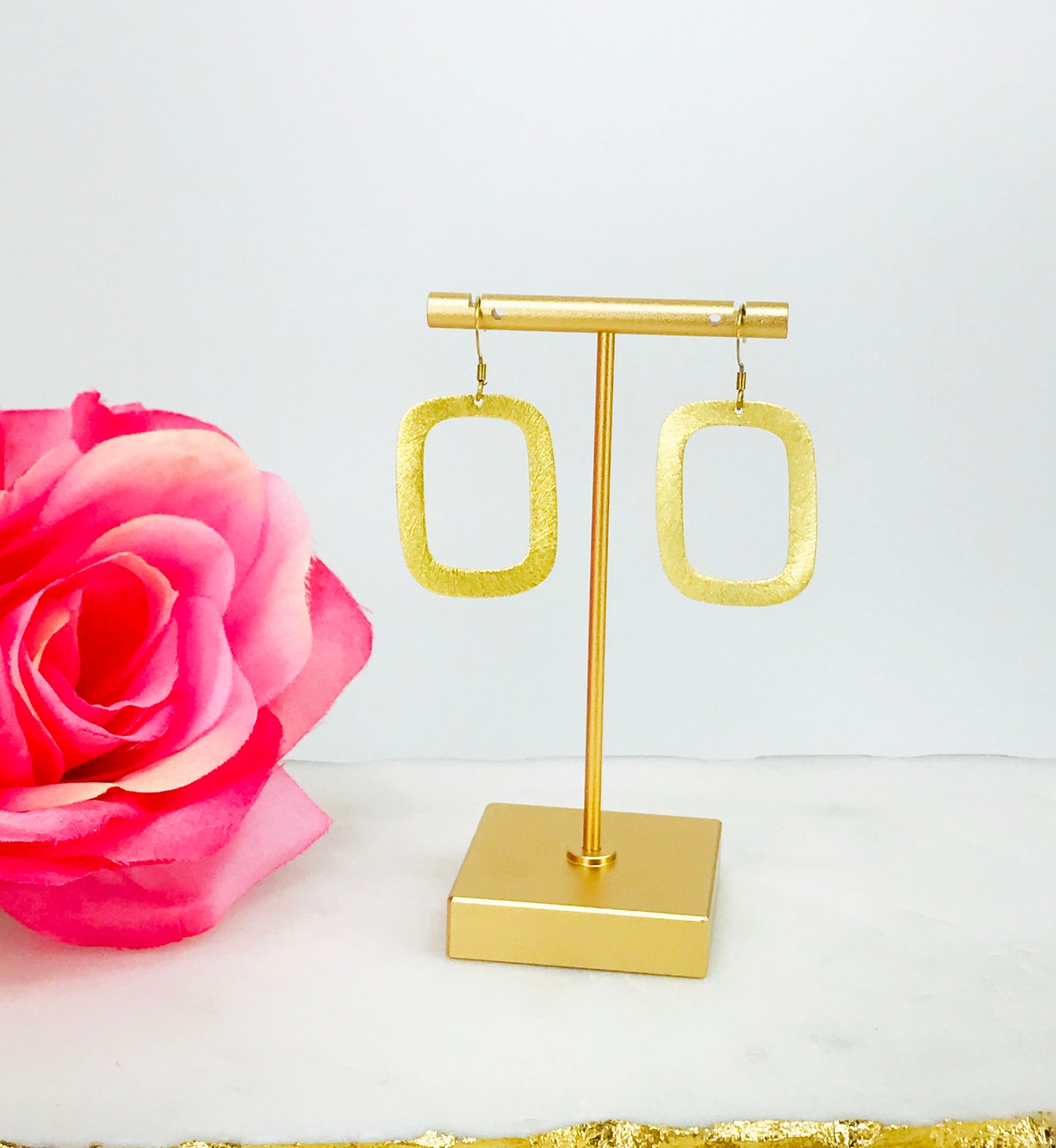 Brushed Gold Open Square Pendant Earrings - E19-4678