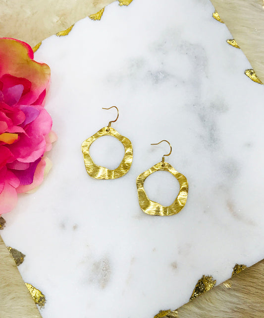 Wavy Circle Brushed Gold Pendant Earrings - E19-4685