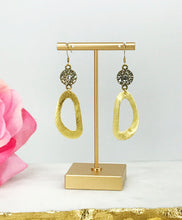 Load image into Gallery viewer, Rhinestone &amp; Brushed Gold Pendant Earrings - E19-4774