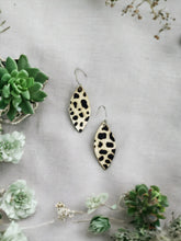 Load image into Gallery viewer, Genuine Leather Earrings - E19-973