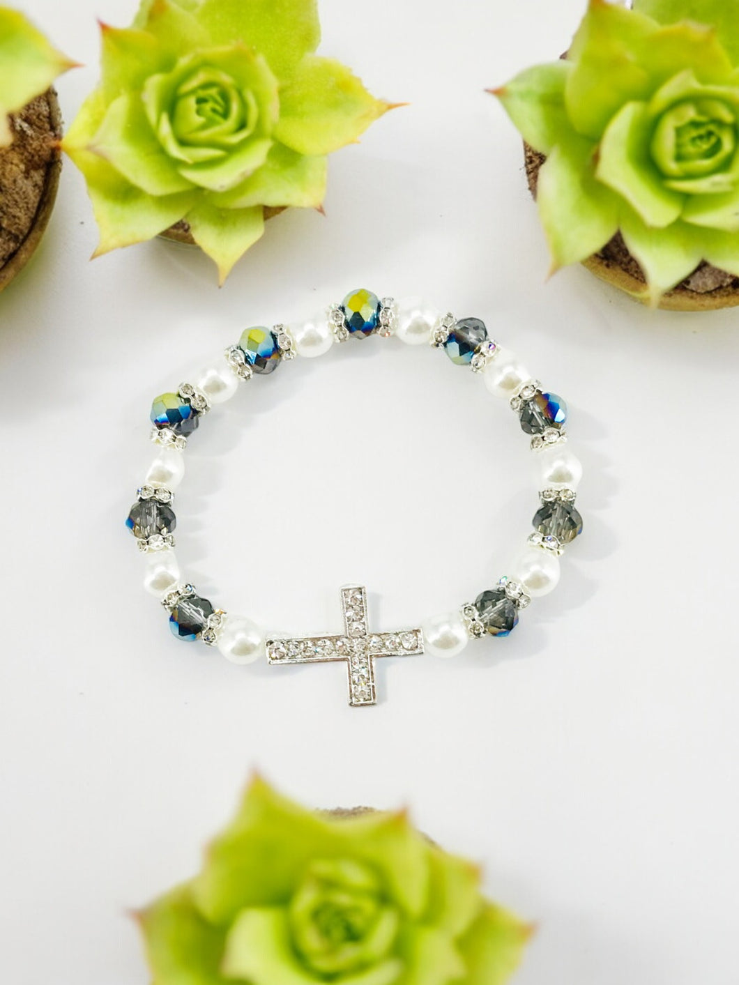 Rhinestone Cross and Glass Bead Stretchy Bracelet - B1542