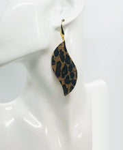 Load image into Gallery viewer, Baby Cheetah Genuine Cork Leather Earrings - E19-1448