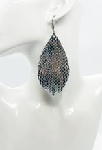 Load image into Gallery viewer, Metallic Silver Snake Skin Leather Earrings - E19-1856