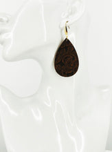 Load image into Gallery viewer, Brown Embossed Leather Earrings - E19-3661